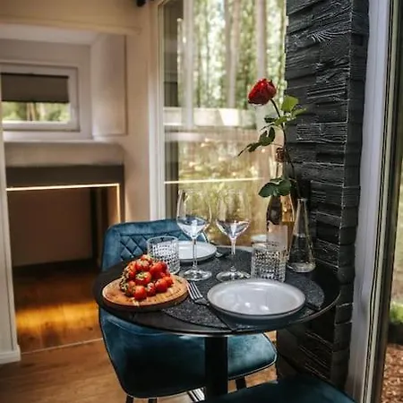 度假居 Hot Tub In The Woods