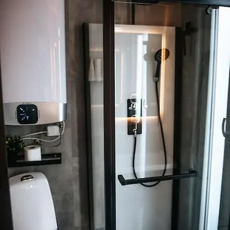 Hot Tub In The Woods Yarvekyulya