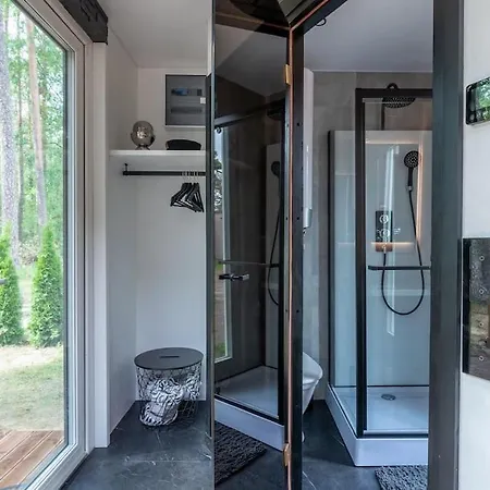 度假居 Hot Tub In The Woods Yarvekyulya