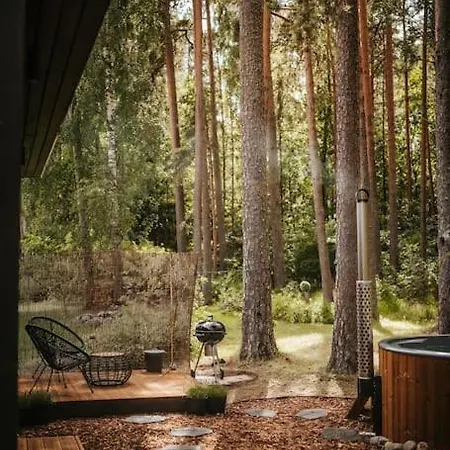 Hot Tub In The Woods بيت للعطل *