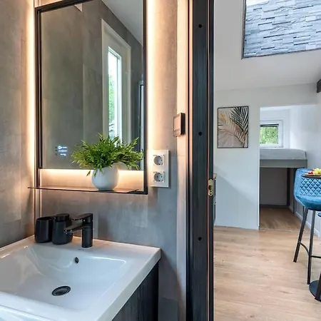 Hot Tub In The Woods Prázdninový dům *